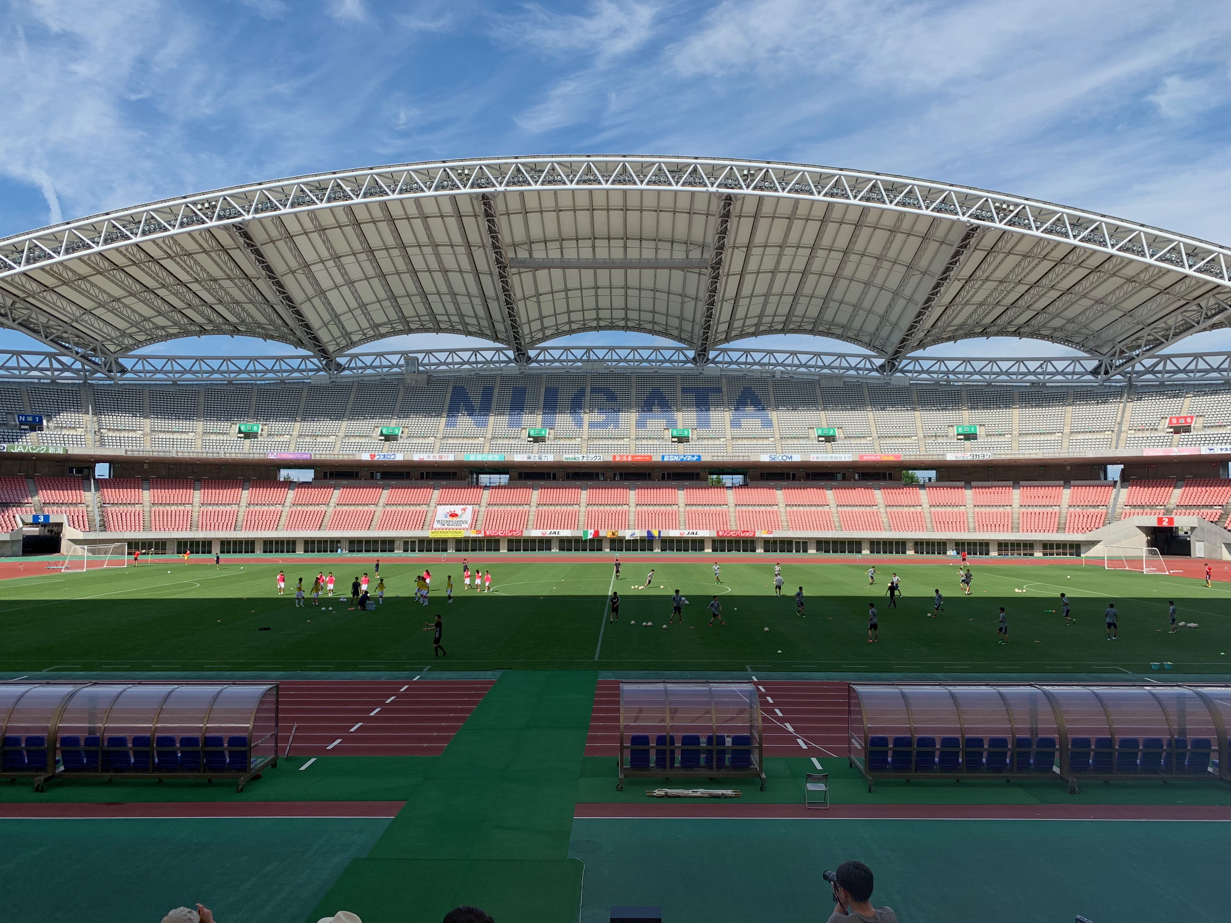 新潟スタジアム「デンカビッグスワンスタジアム」｜新潟市中央区